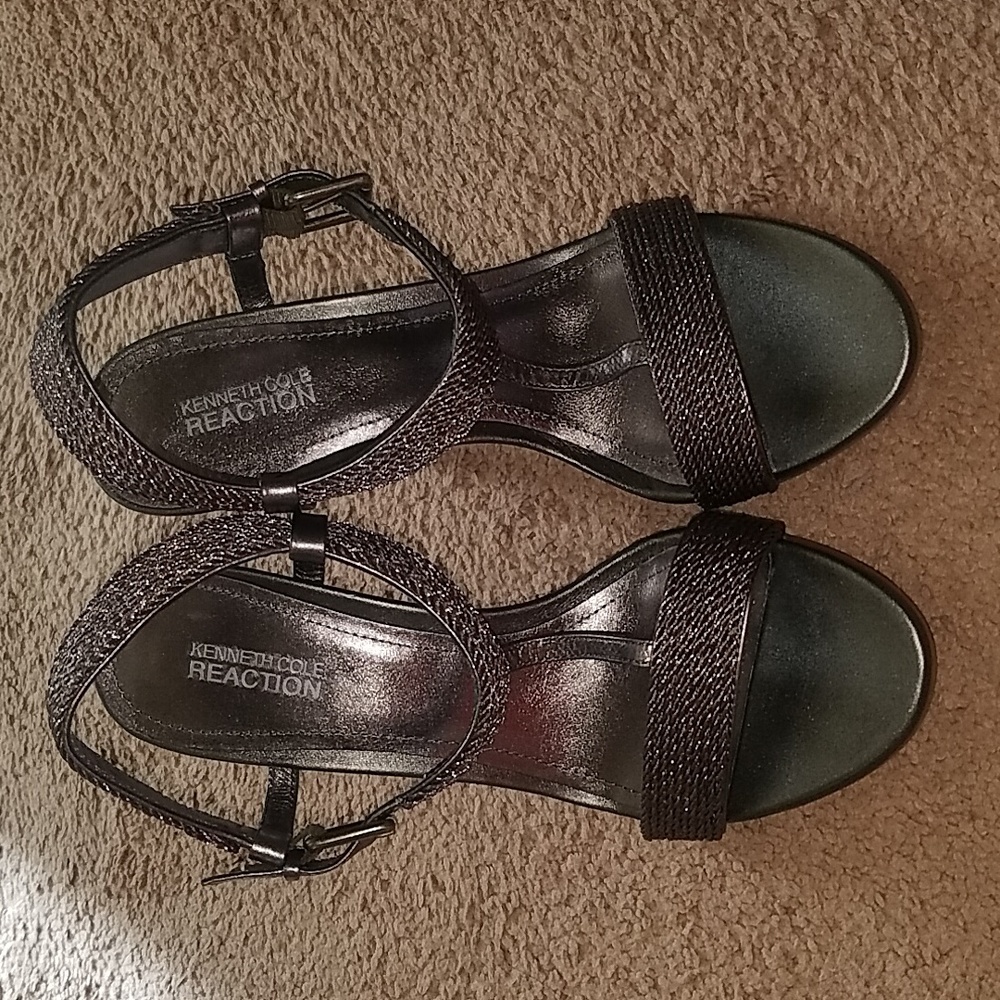 Kenneth Cole Reaction All Knowing High Heels
